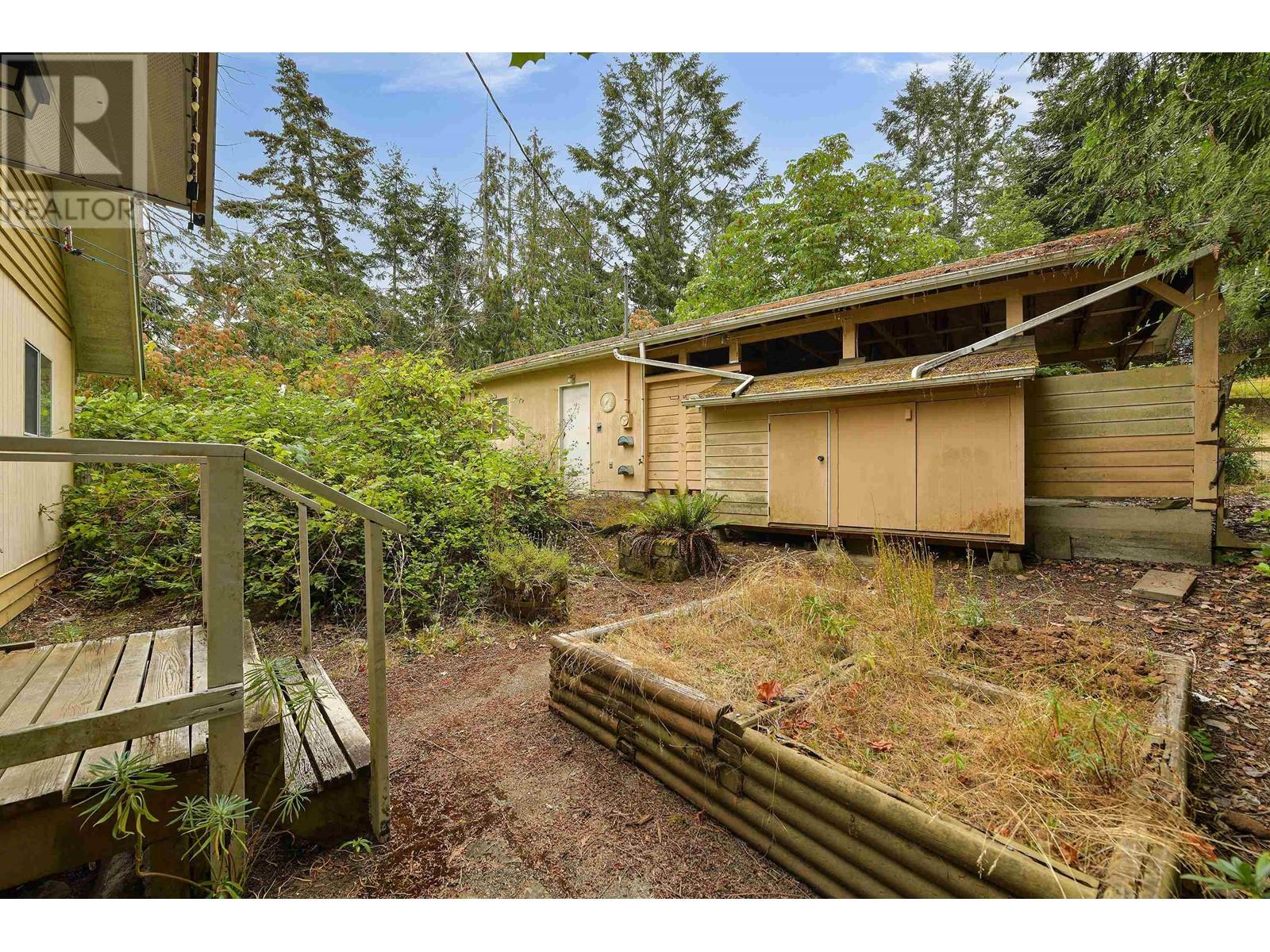 223 MARINERS WAY, Mayne Island