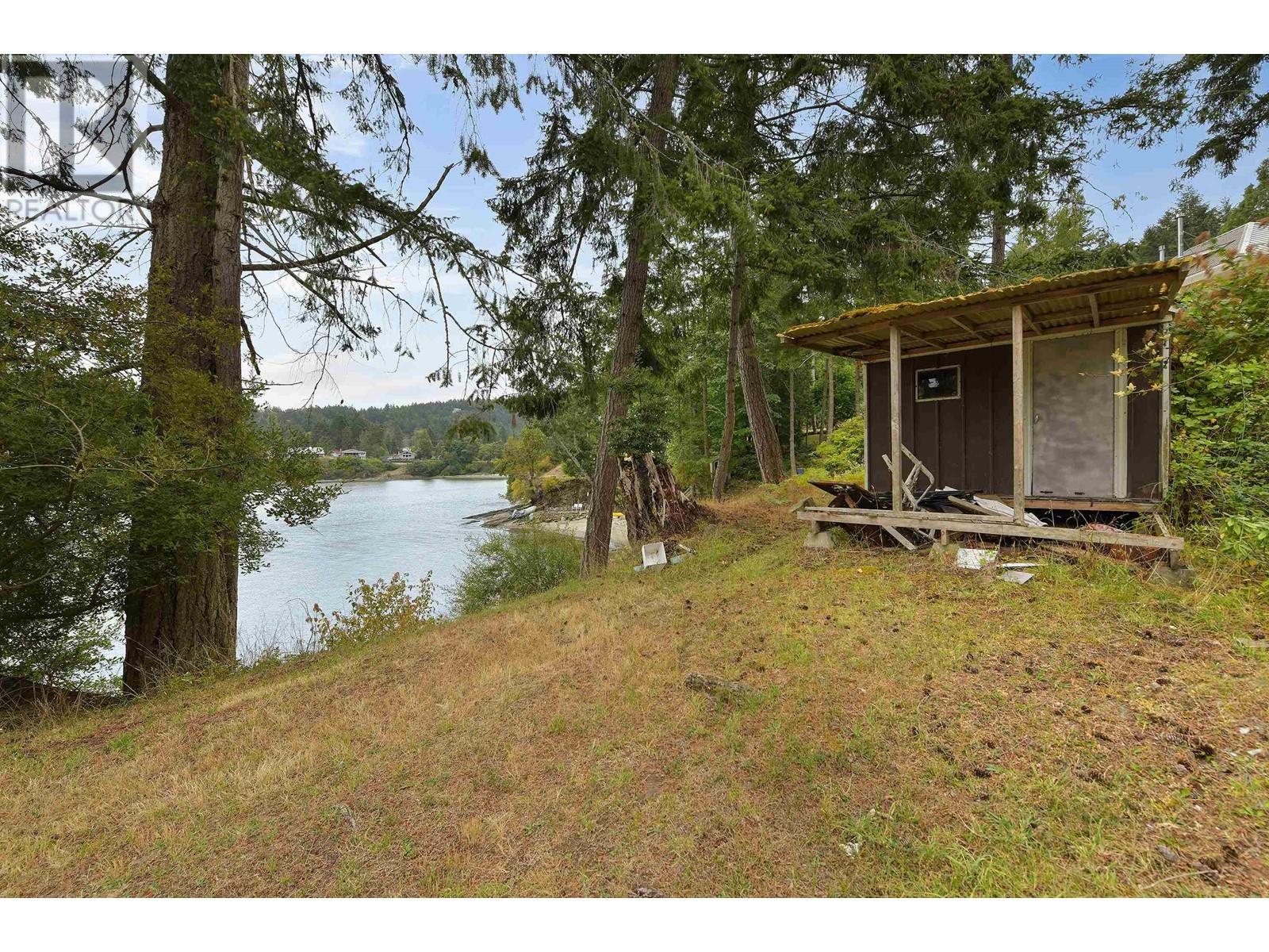 223 MARINERS WAY, Mayne Island