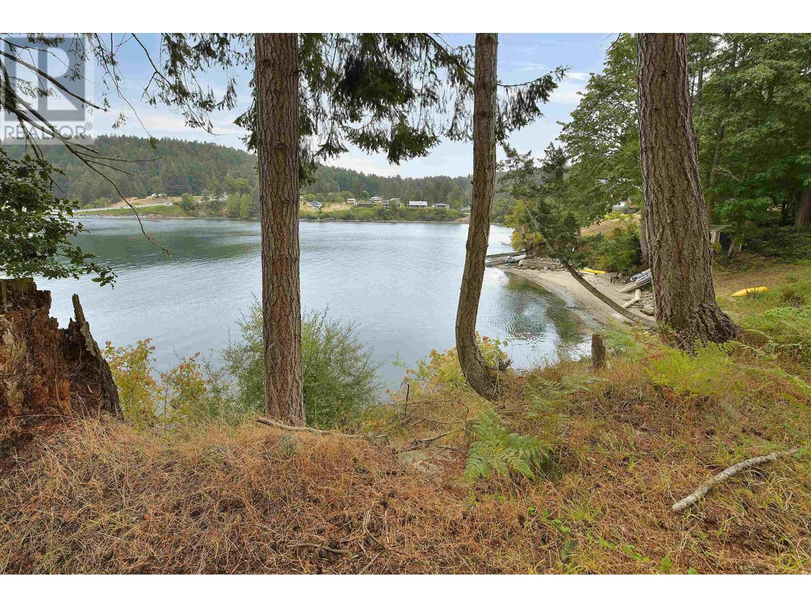 223 MARINERS WAY, Mayne Island