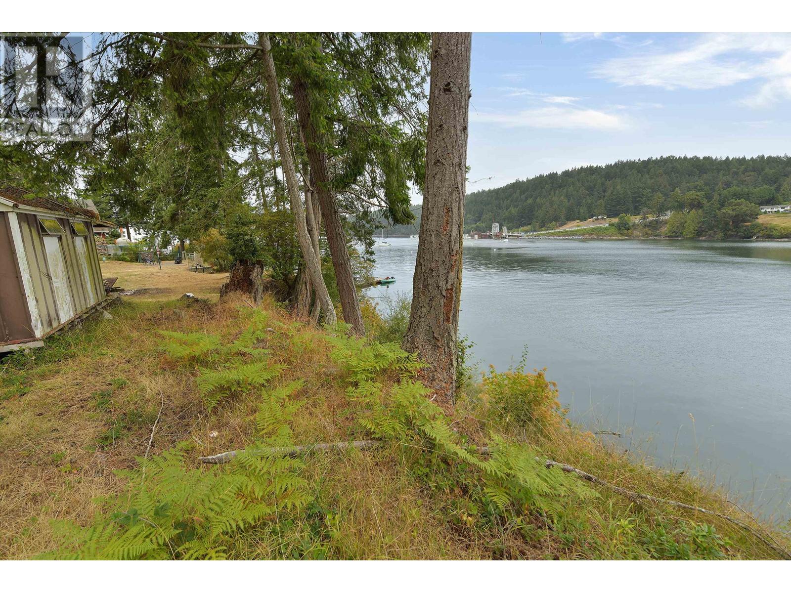 223 MARINERS WAY, Mayne Island