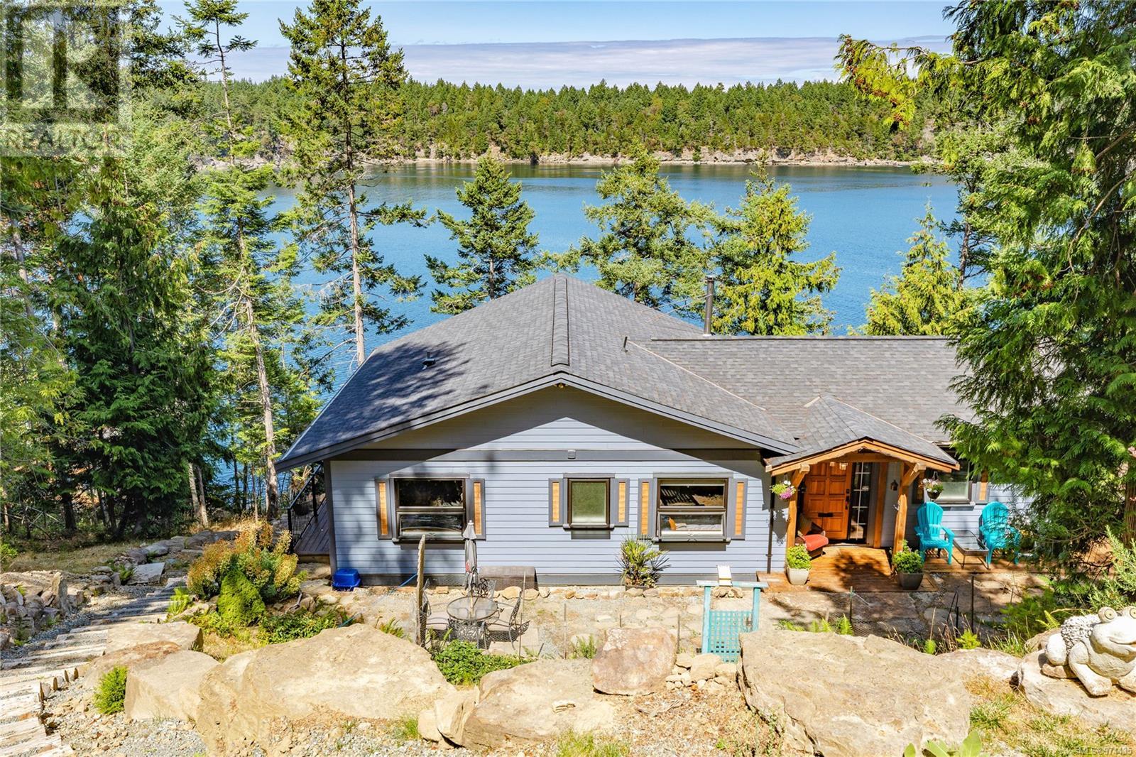  659 Wilks Road, Mayne Island