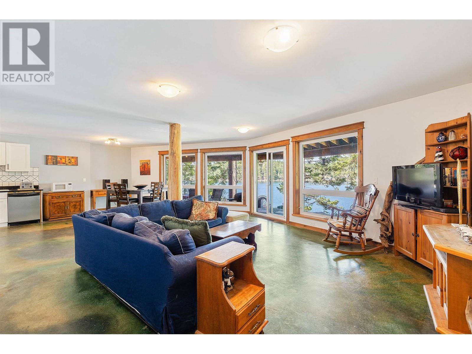 659 WILKS ROAD, Mayne Island