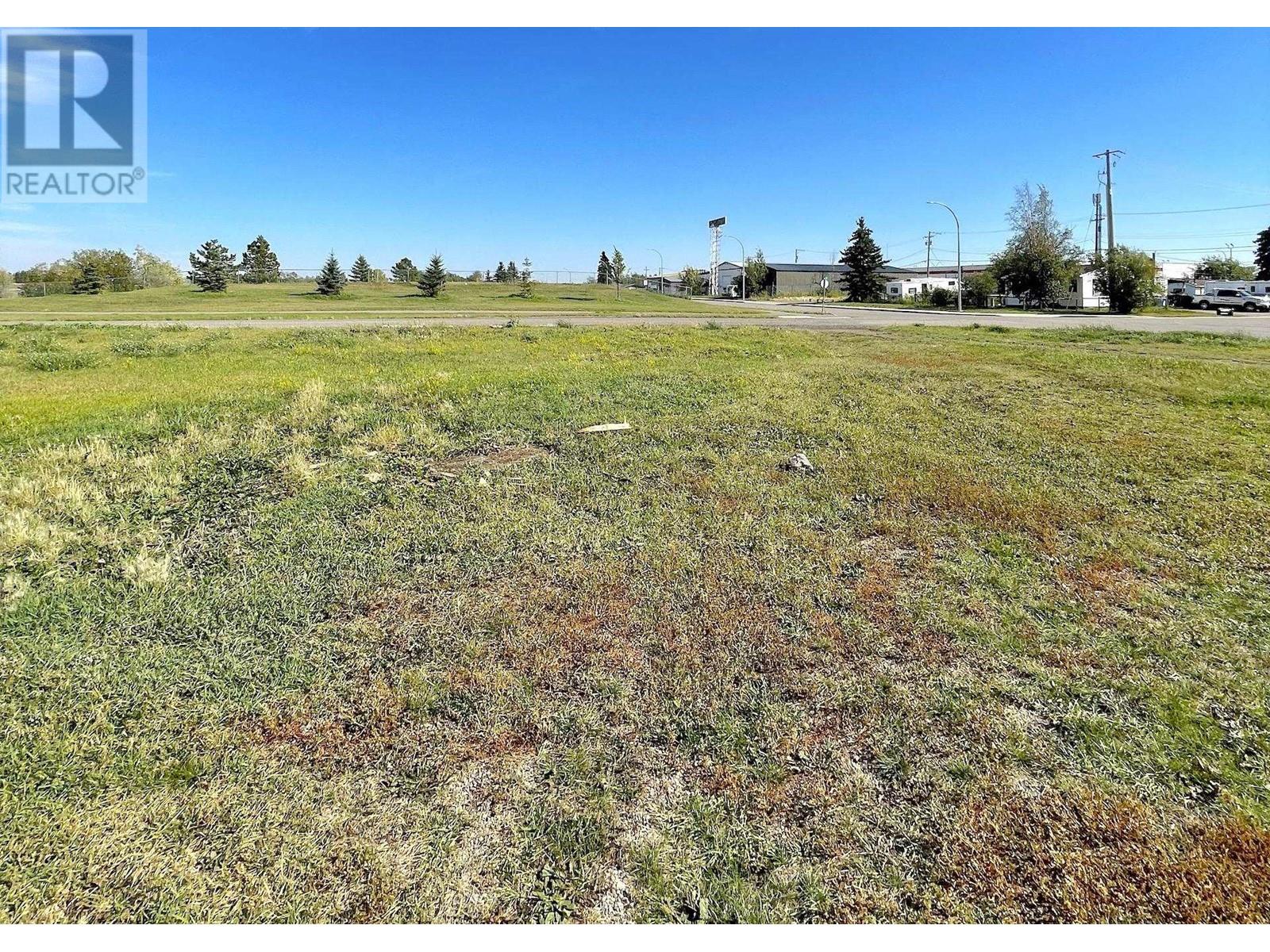 Photo 12 of 8804 101 Avenue, Fort St John BC