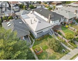 6777 Kerr Street, Vancouver, BC V5S3C7 Photo 2