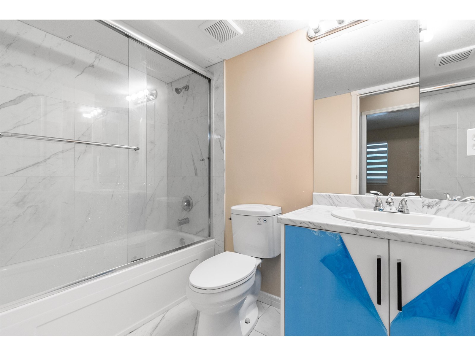 106 2964 TRETHEWEY STREET, Abbotsford real estate listing R2923749