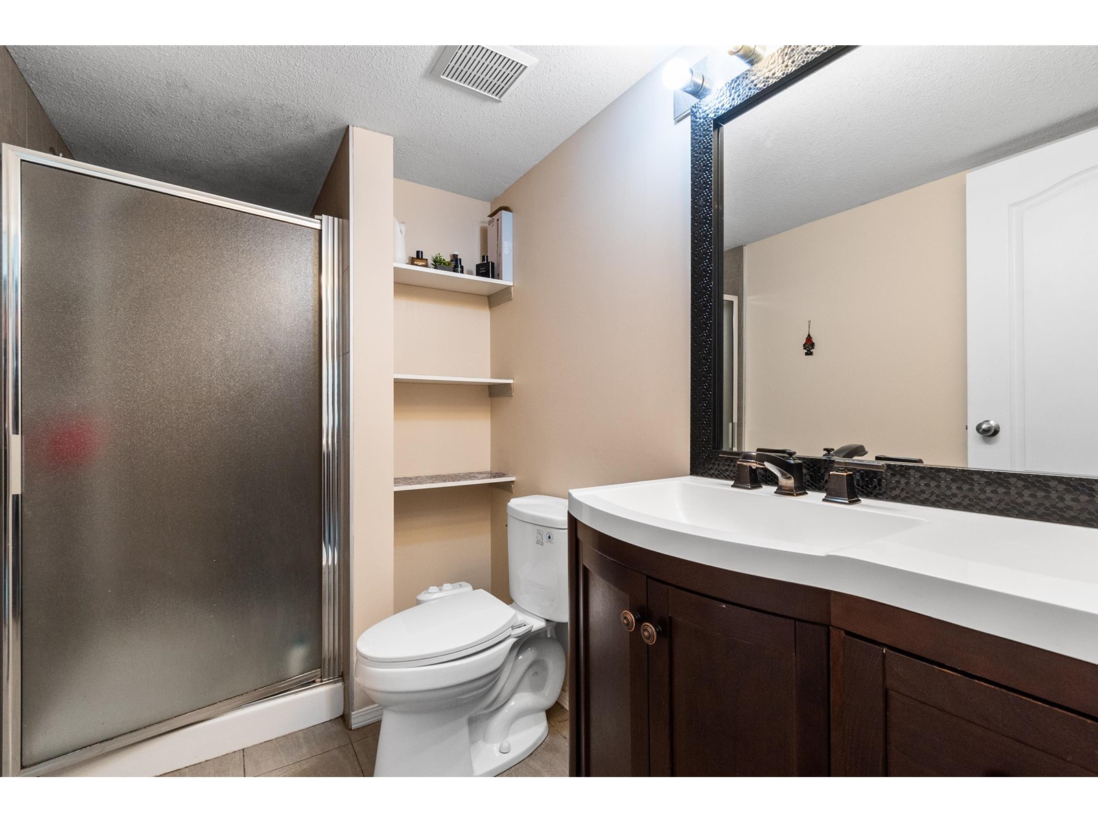 106 2964 TRETHEWEY STREET, Abbotsford real estate listing R2923749