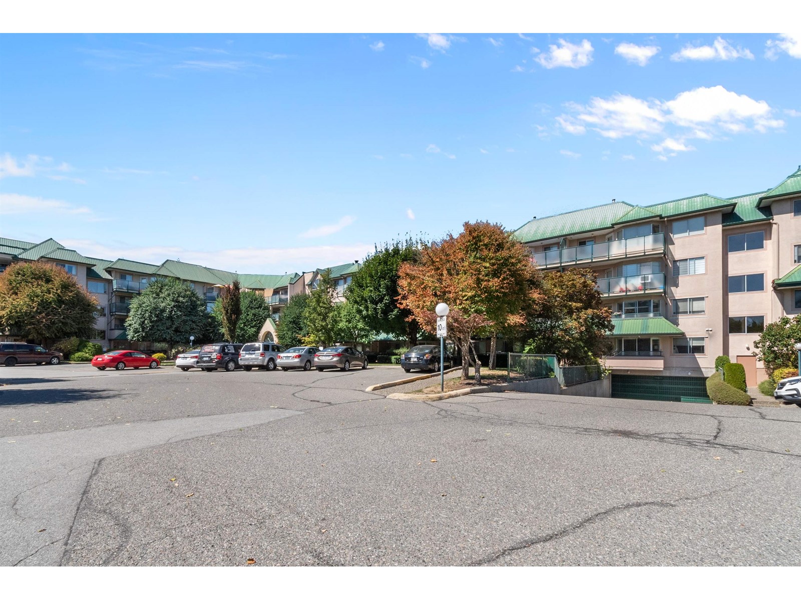 106 2964 TRETHEWEY STREET, Abbotsford real estate listing R2923749