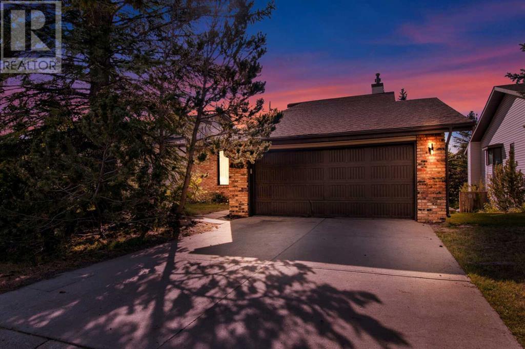 Single Family House 4 Level for Sale in  Ranchridge Court Ranchlands Calgary 