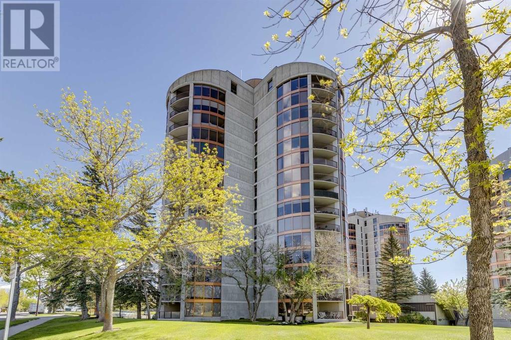 Single Family House High rise for Sale in   Coach Hill Road SW Coach Hill Calgary 