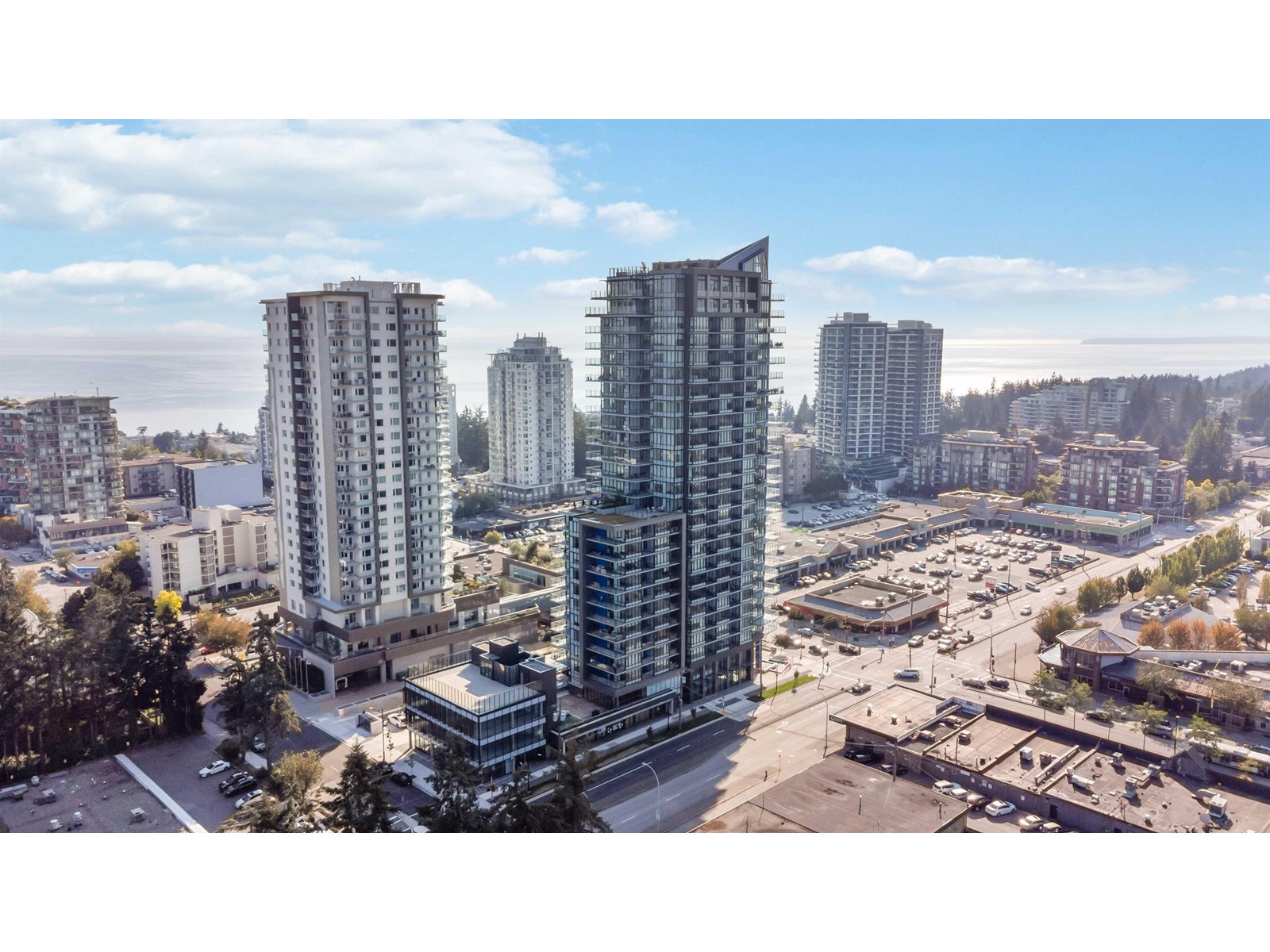 2002 1588 JOHNSTON ROAD, White Rock real estate listing R2918670