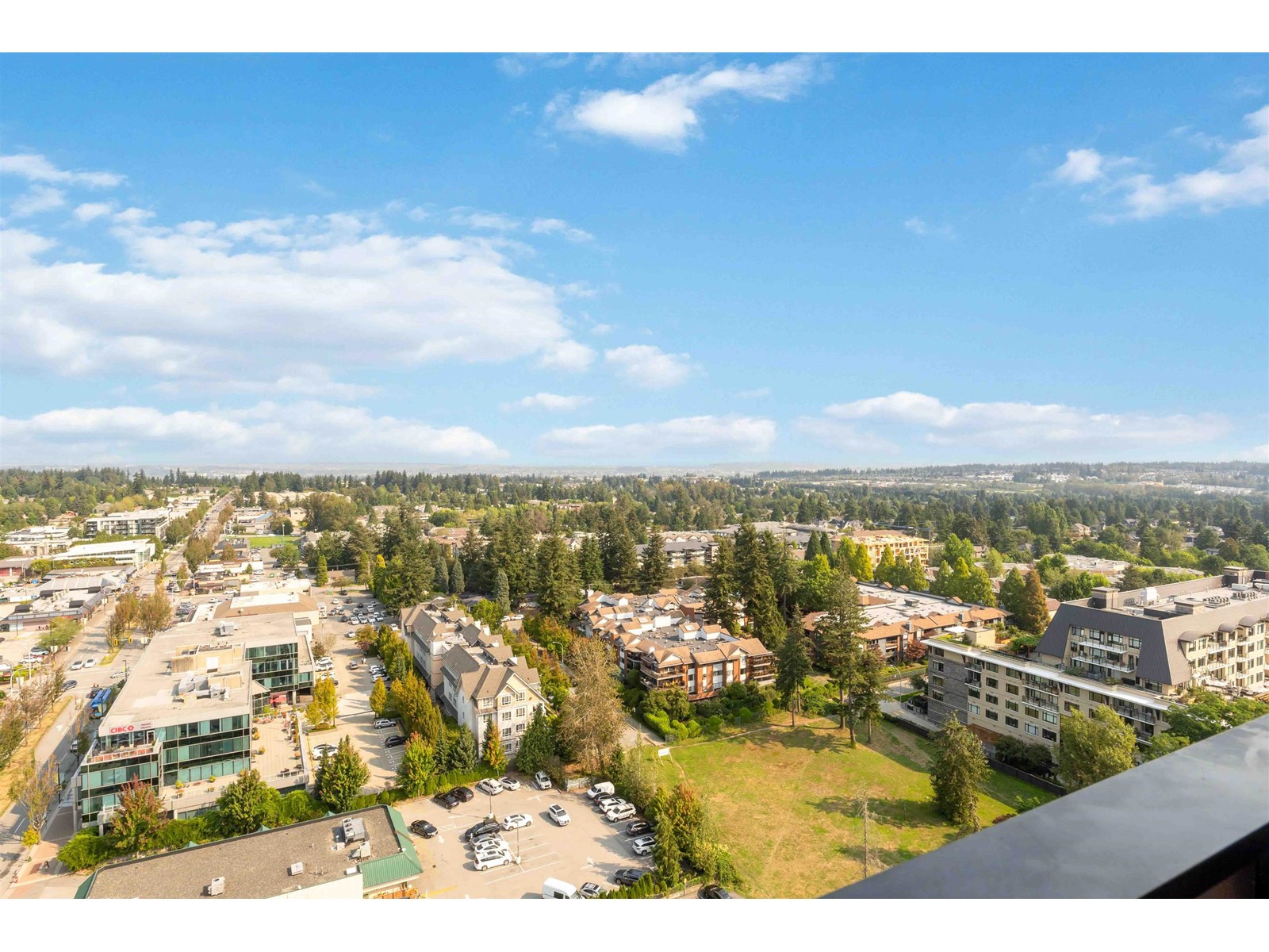 2002 1588 JOHNSTON ROAD, White Rock real estate listing R2918670