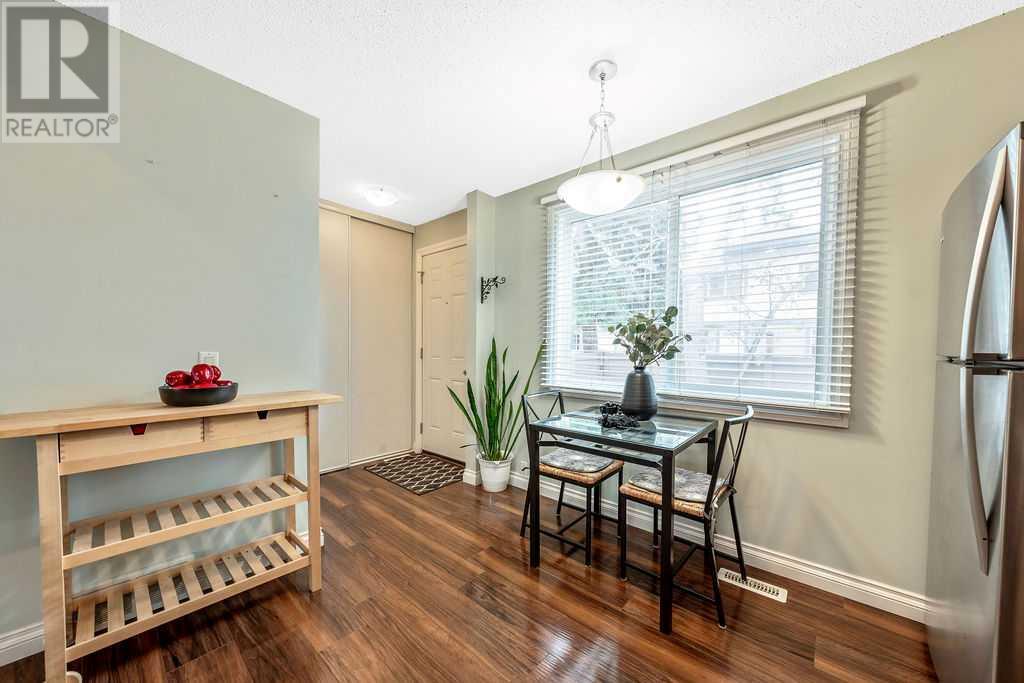 Single Family House for Sale in  Woodborough Terrace SW Woodbine Calgary 