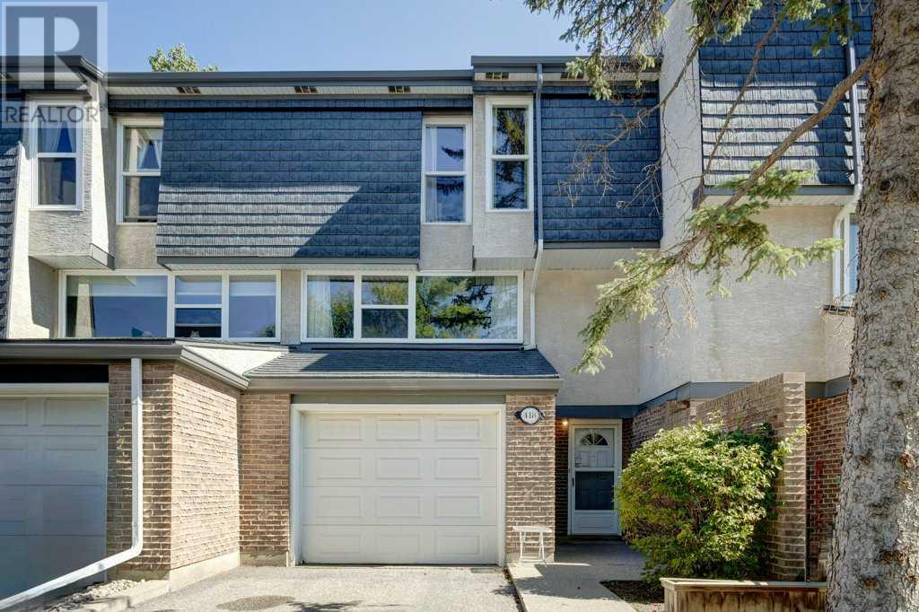 Single Family House for Sale in  Brae Glen Crescent SW Braeside Calgary 