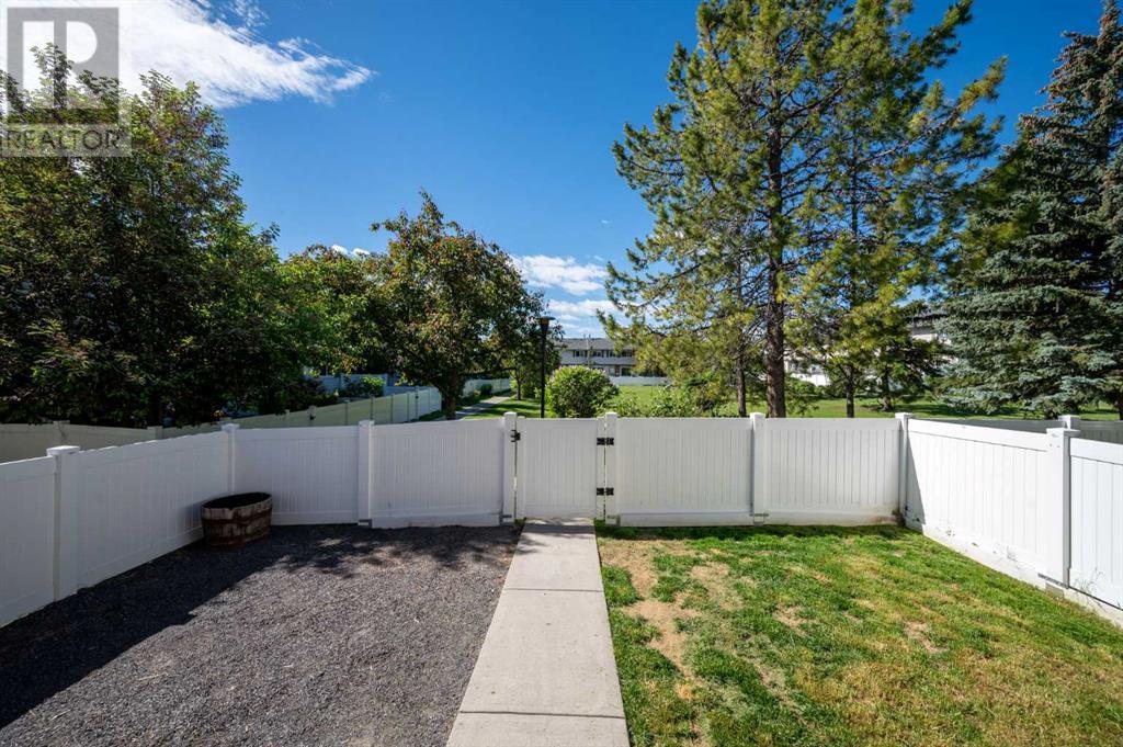 Single Family House for Sale in   Bracewood Drive SW Braeside Calgary 