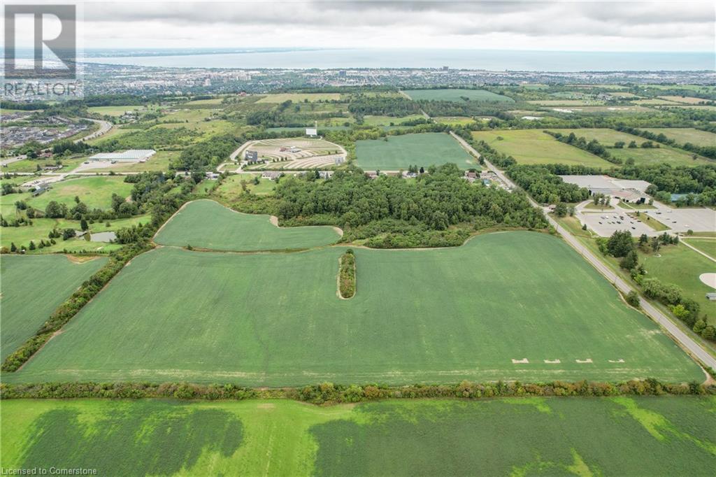 Photo 4 of 66 Green Mountain Road E, Stoney Creek ON