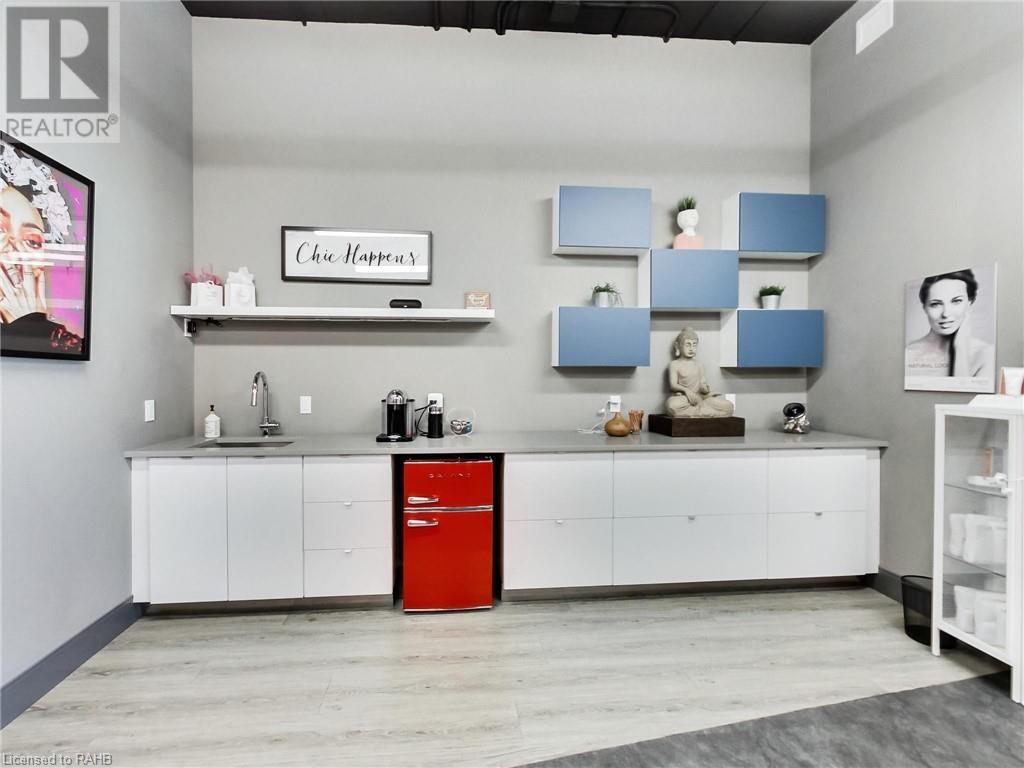 Photo 7 of 5045 Mainway Boulevard Unit 201, Burlington ON