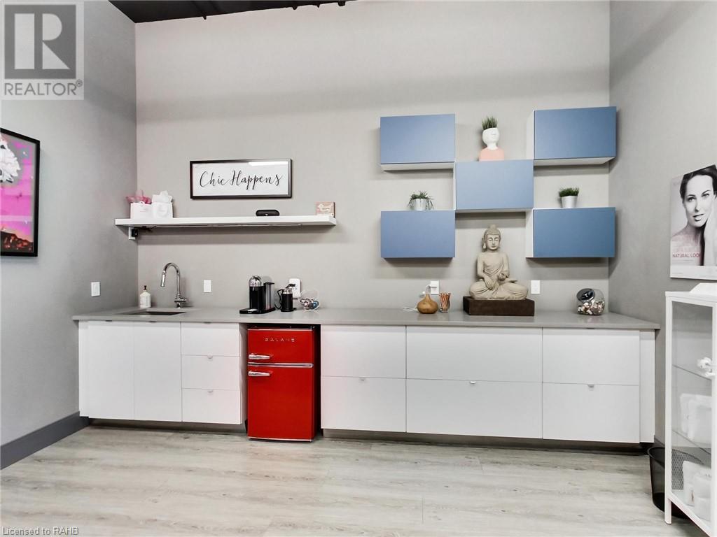 Photo 1 of 5045 Mainway Boulevard Unit 201, Burlington ON