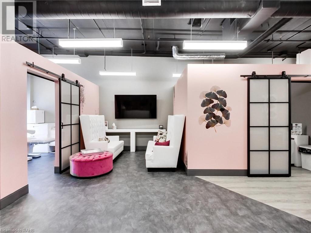 Photo 6 of 5045 Mainway Boulevard Unit 201, Burlington ON
