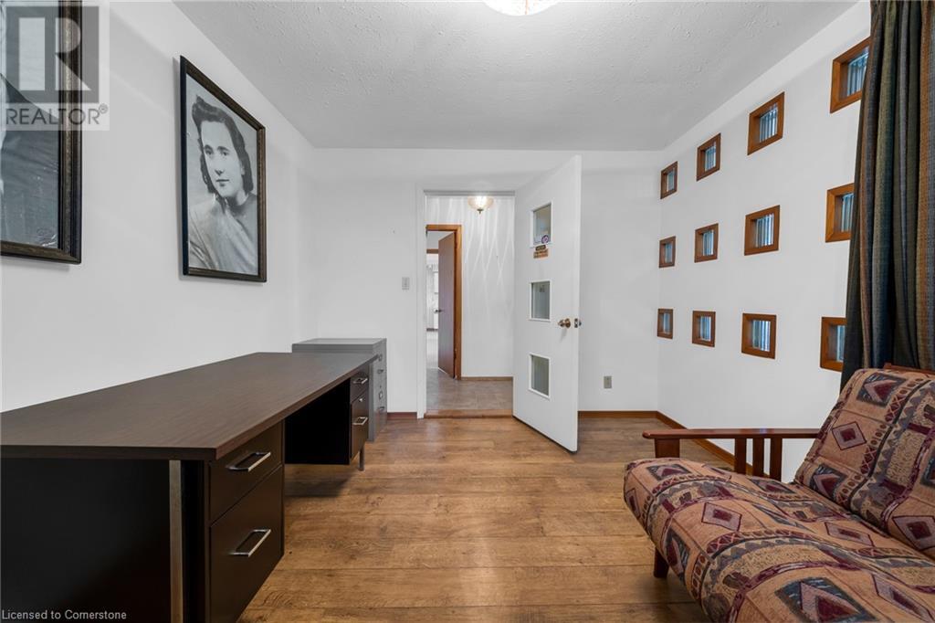 Photo 5 of 3762 3766 Greenlane Road, Beamsville ON