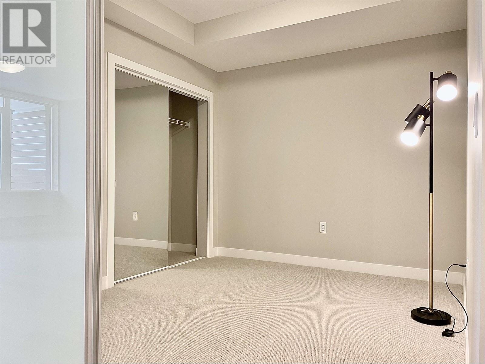 807 8725 UNIVERSITY CRESCENT, Burnaby real estate listing R2922129
