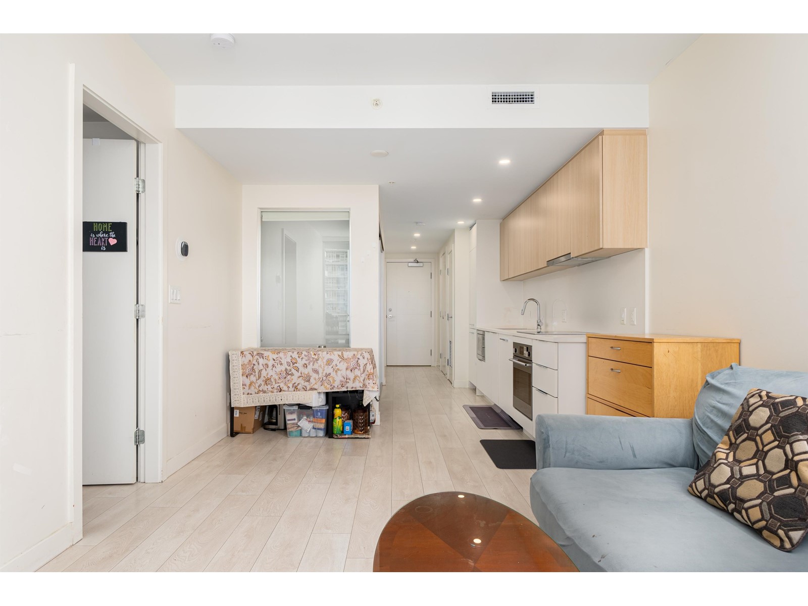 807 13318 104 AVENUE, Surrey