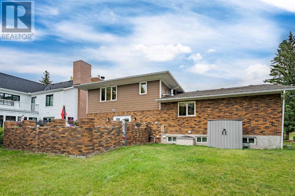 Single Family House Multi-level for Sale in   Street NW Varsity Calgary 