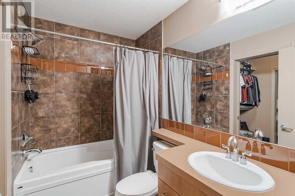 Single Family House High rise for Sale in    Street SE Beltline Calgary 