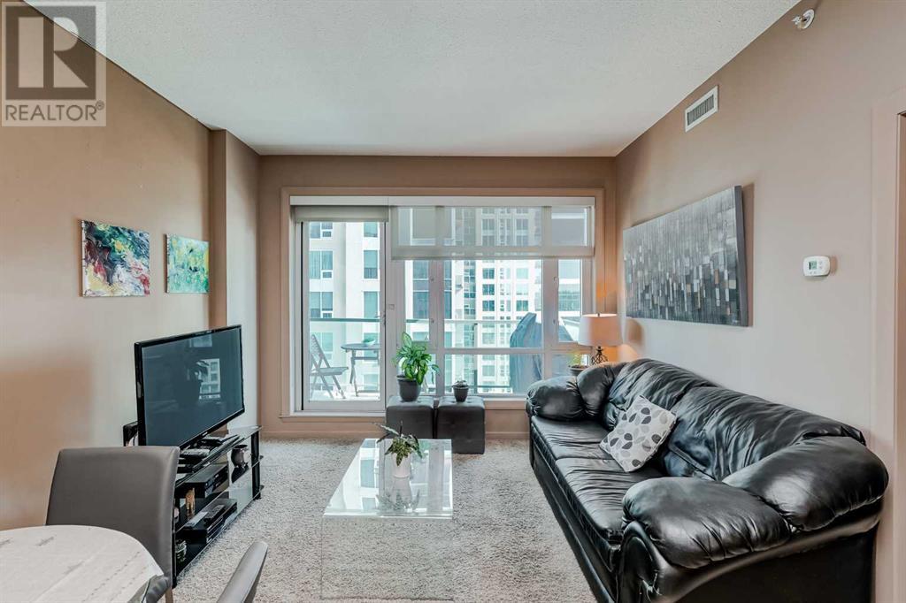 Single Family House High rise for Sale in    Street SE Beltline Calgary 