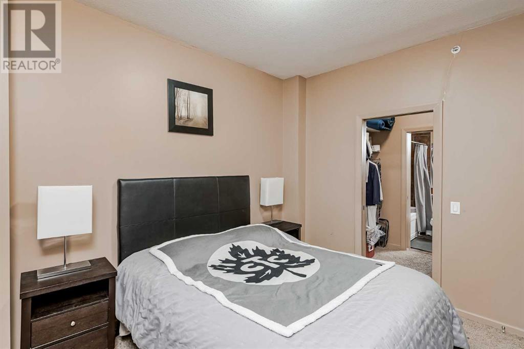 Single Family House High rise for Sale in    Street SE Beltline Calgary 