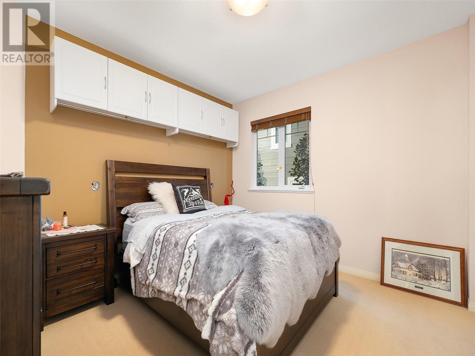 415 Silver Queen Road Unit# 2, Silver Star
