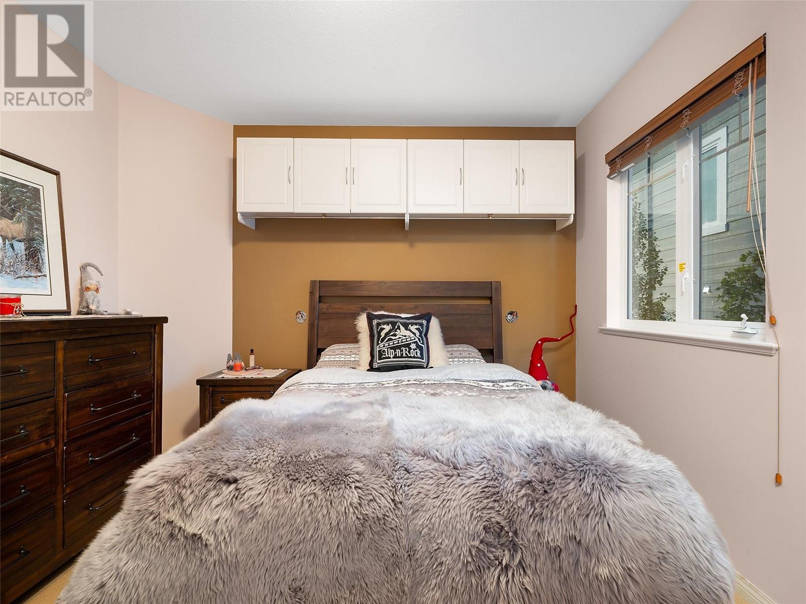 415 Silver Queen Road Unit# 2, Silver Star