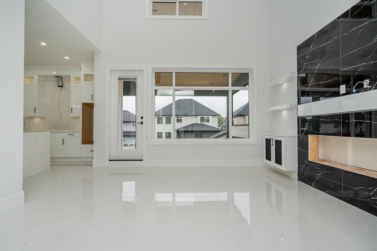 2575 TERMINAL COURT, Abbotsford real estate listing R2925655