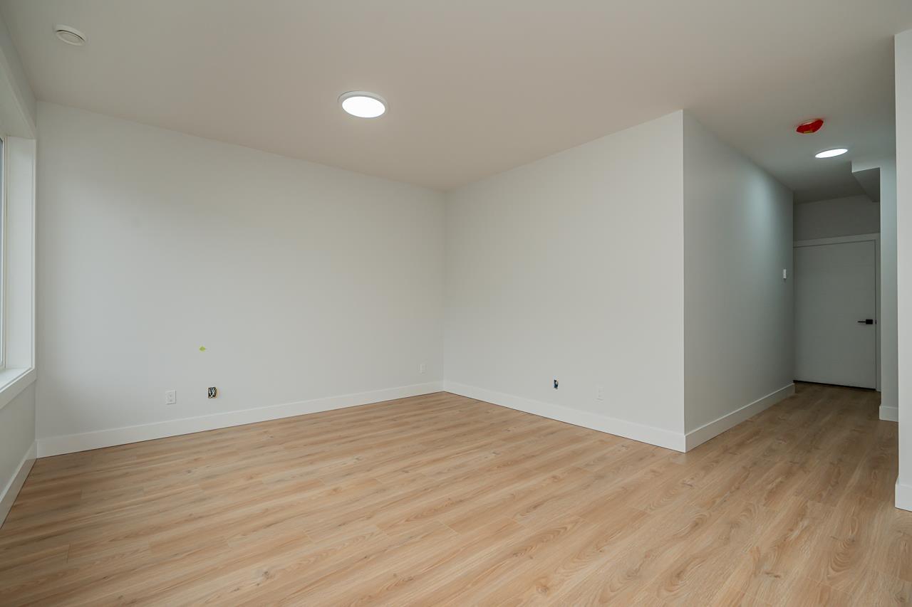 2575 TERMINAL COURT, Abbotsford real estate listing R2925655