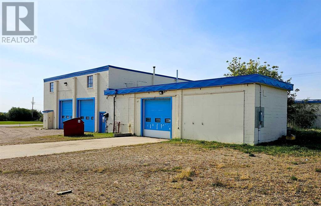 Photo 2 of 10416 10516 101 Avenue, Fairview AB