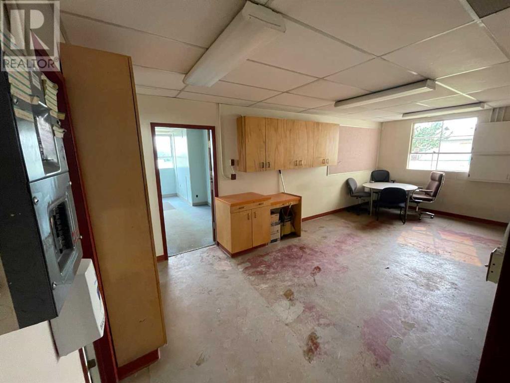 Photo 14 of 10416 10516 101 Avenue, Fairview AB