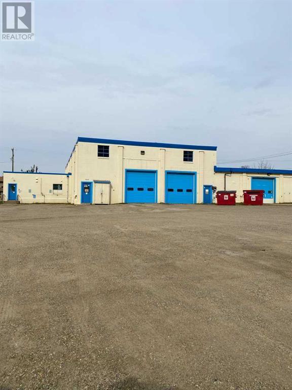Photo 3 of 10416 10516 101 Avenue, Fairview AB