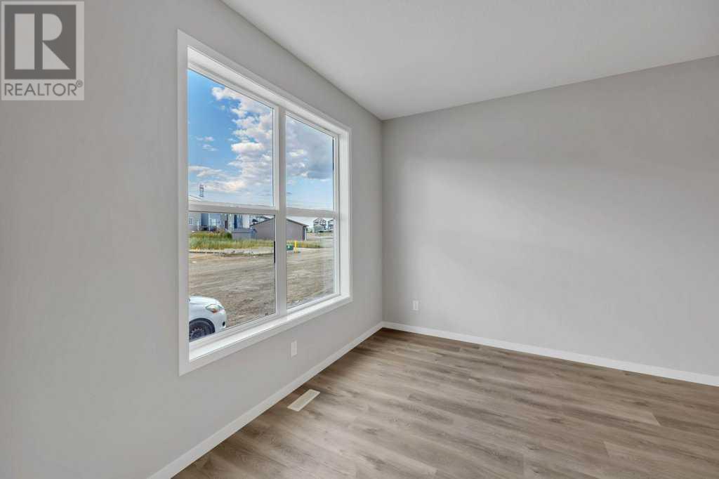 Single Family House for Sale in  Hotchkiss Drive Hotchkiss Calgary 