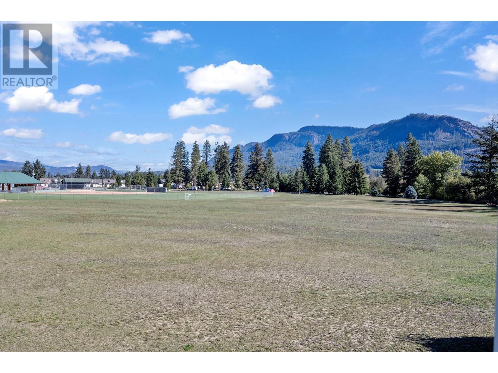 27 303 Regent Avenue, Enderby