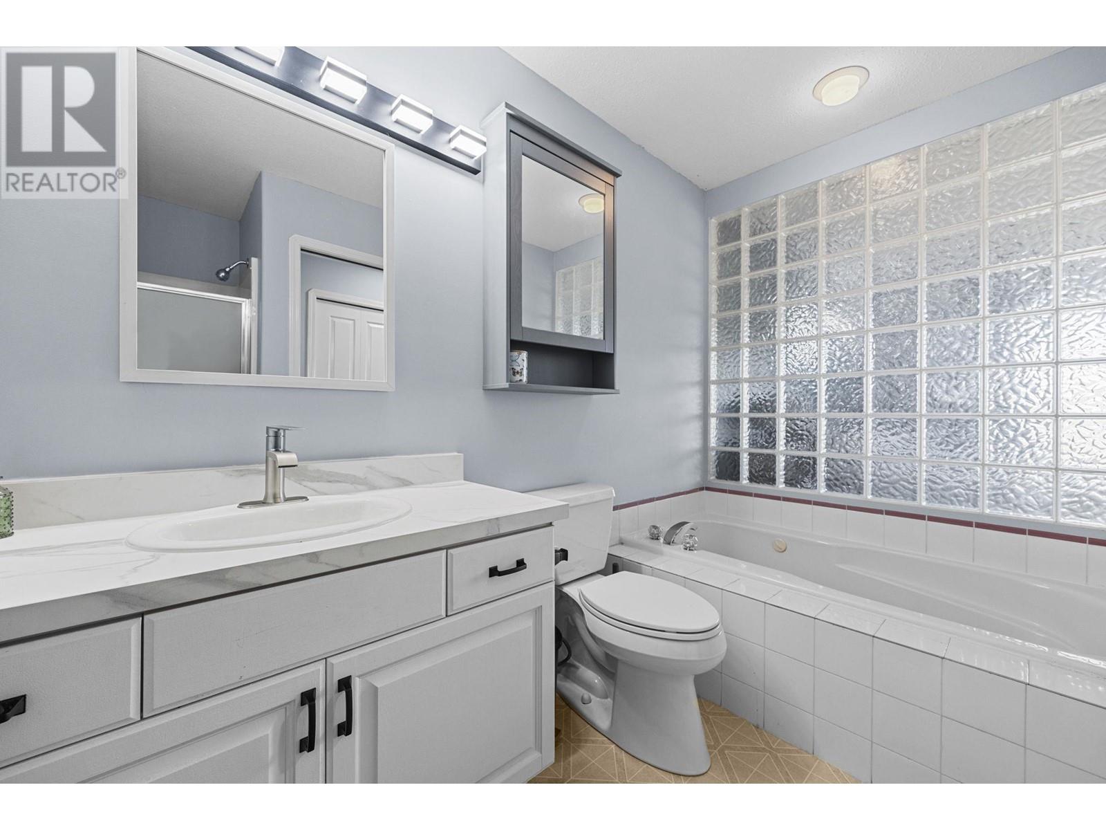27 303 Regent Avenue, Enderby