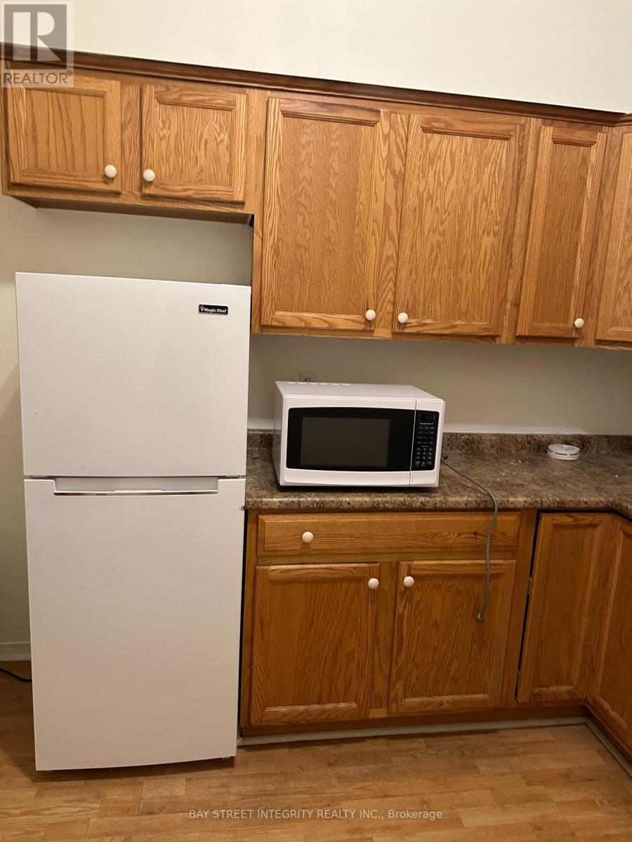 Photo 14 of 2 88 Colborne St Street, Brantford ON