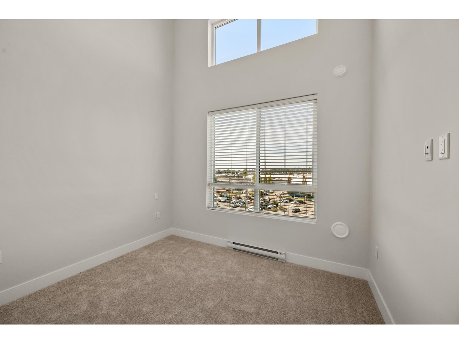 615 20061 FRASER HIGHWAY, Langley real estate listing R2928218
