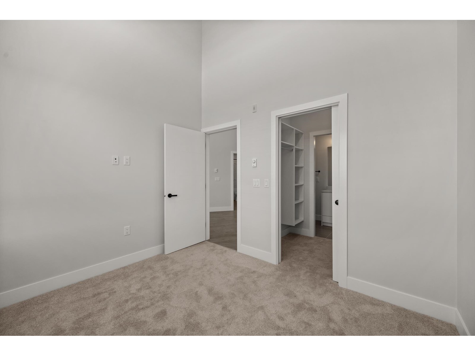 615 20061 FRASER HIGHWAY, Langley real estate listing R2928218