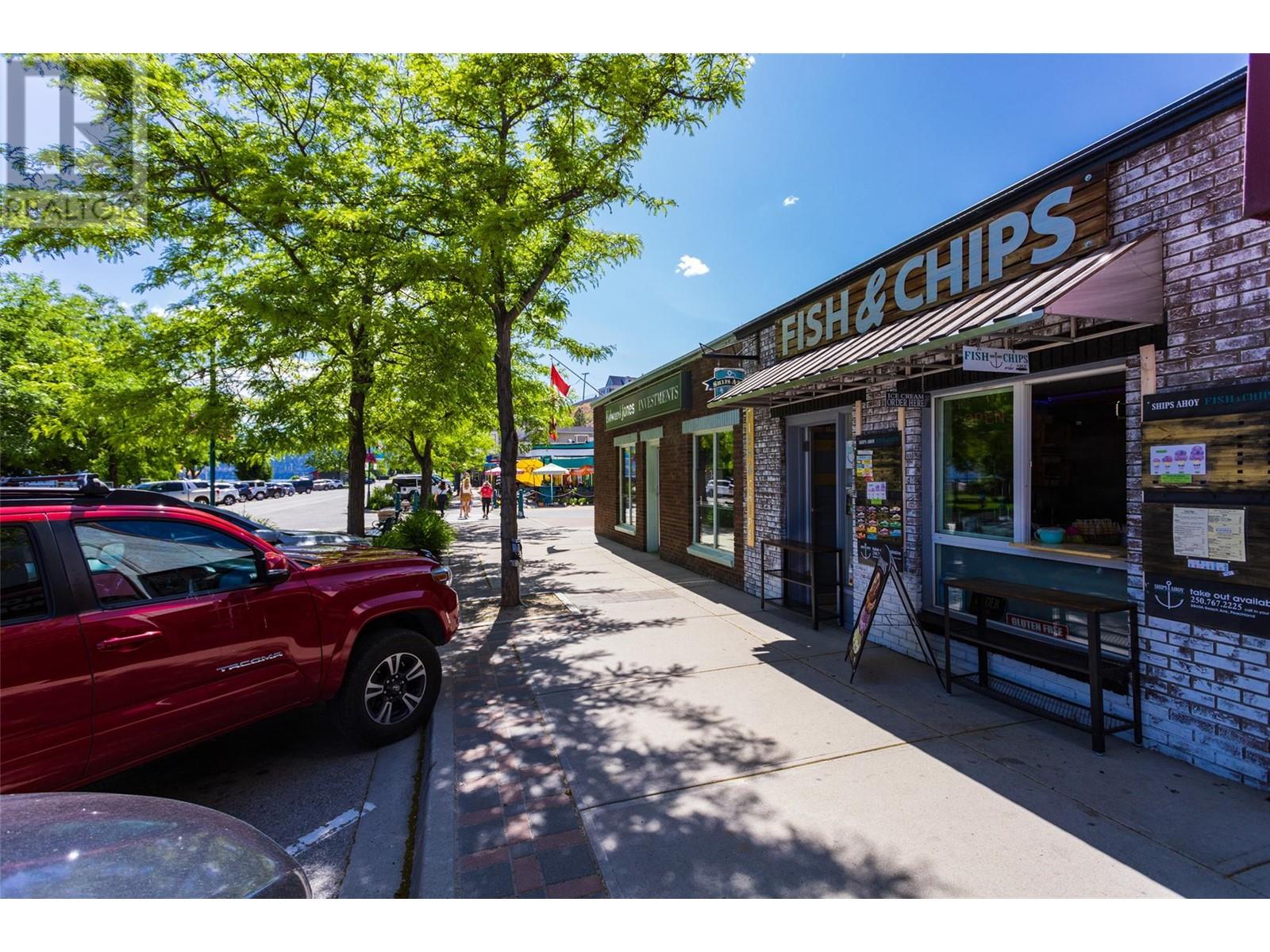  5860 Beach Avenue, Peachland