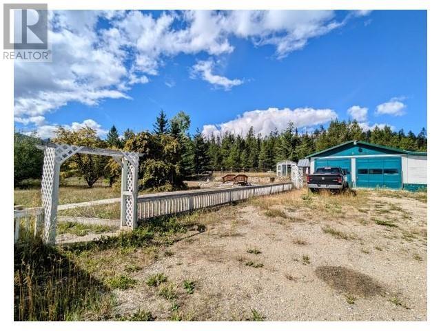 5255 PITNEY ROAD, Valemount