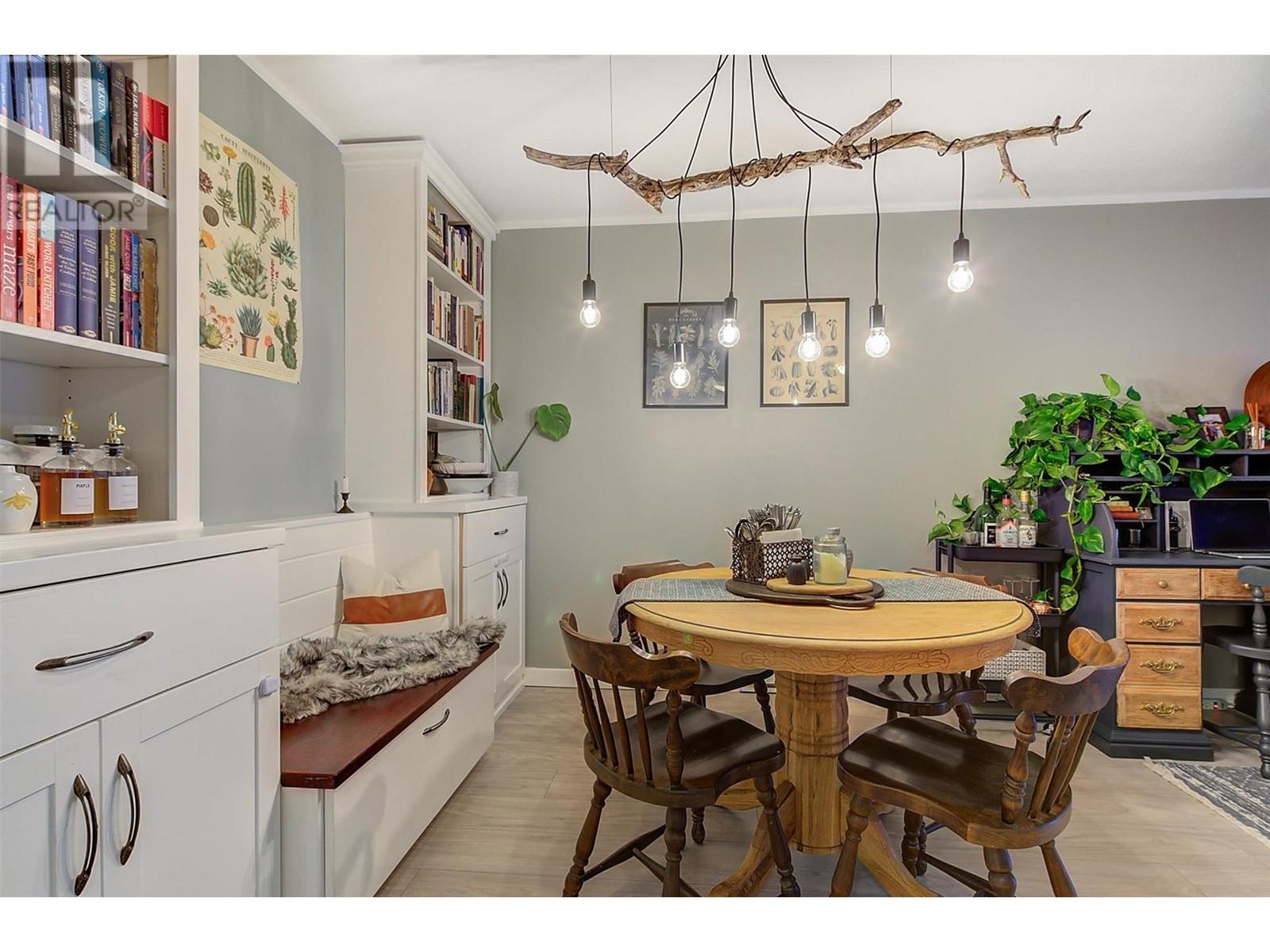 315 709 Houghton Road, Kelowna