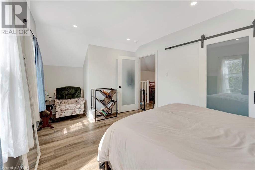 Photo 14 of 157 Terrace Hill Street, Brantford ON