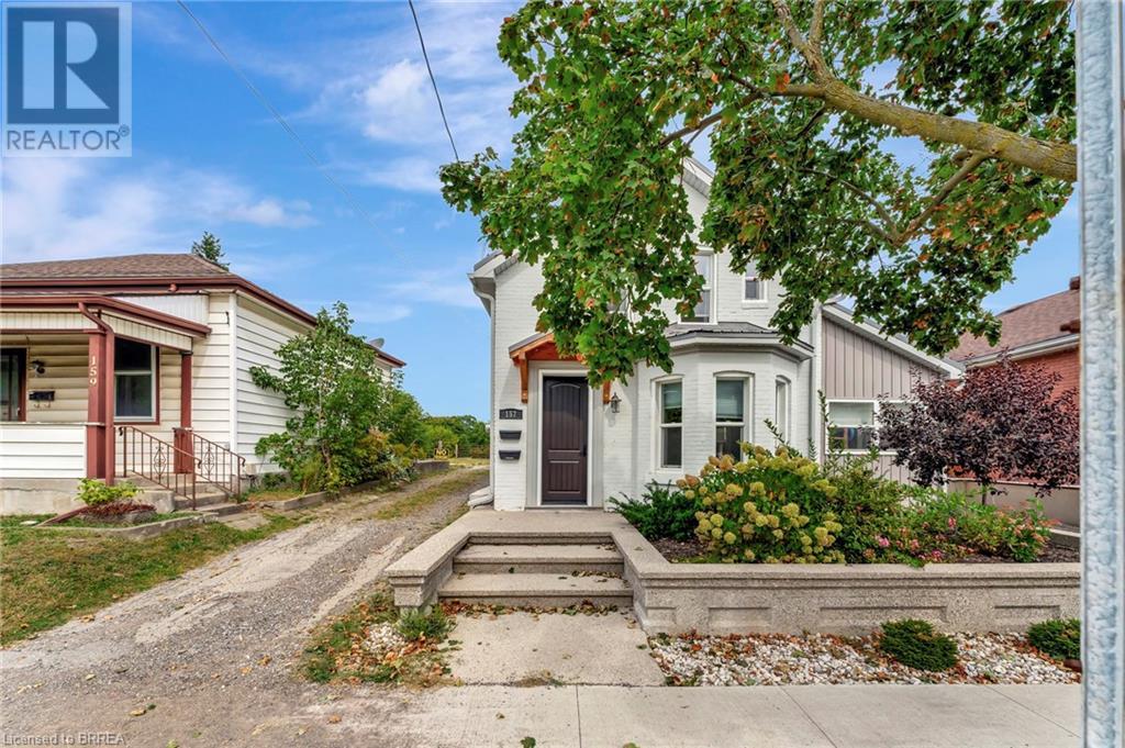 Photo 2 of 157 Terrace Hill Street, Brantford ON