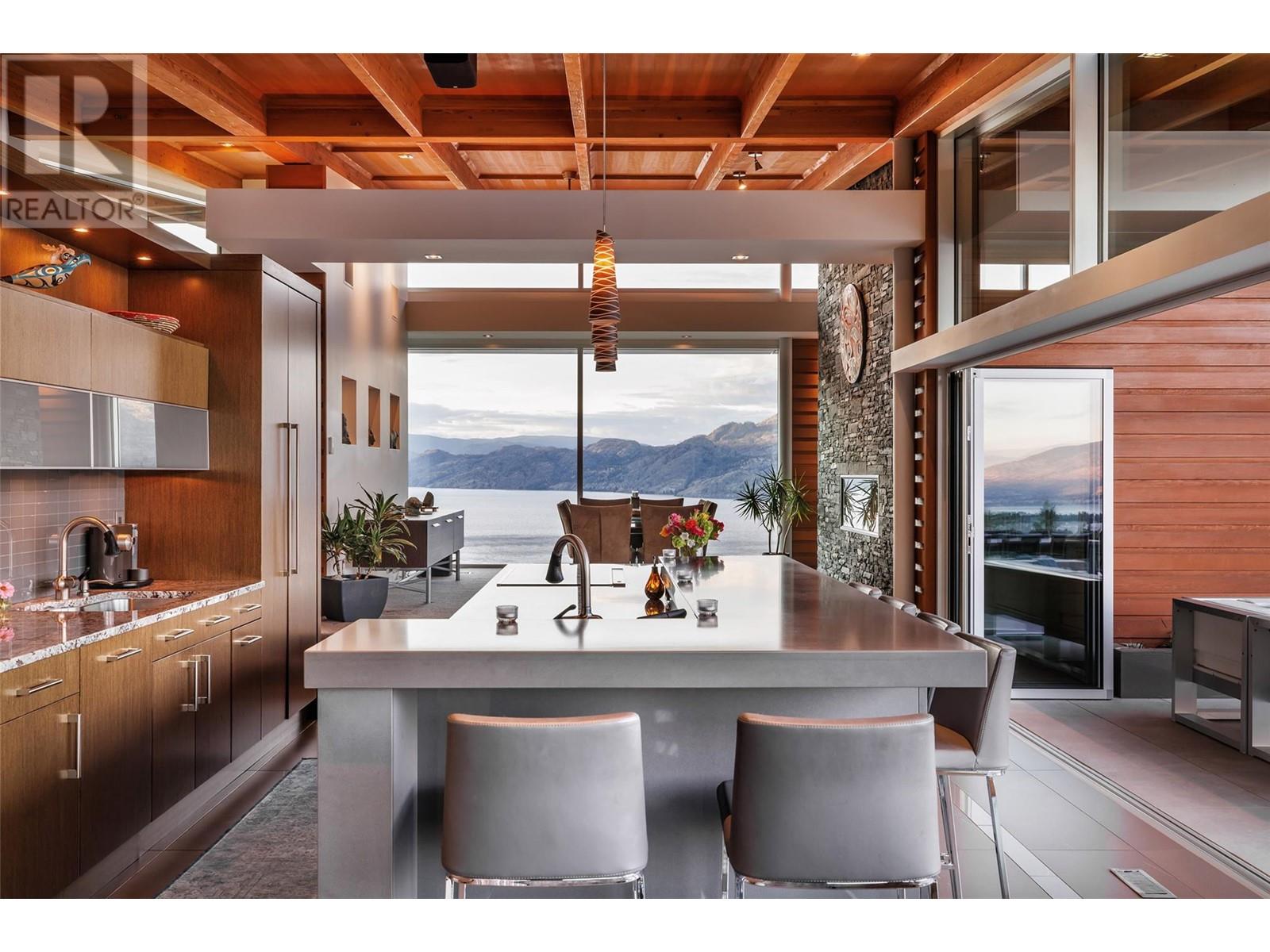  18555 Matsu Drive, Summerland