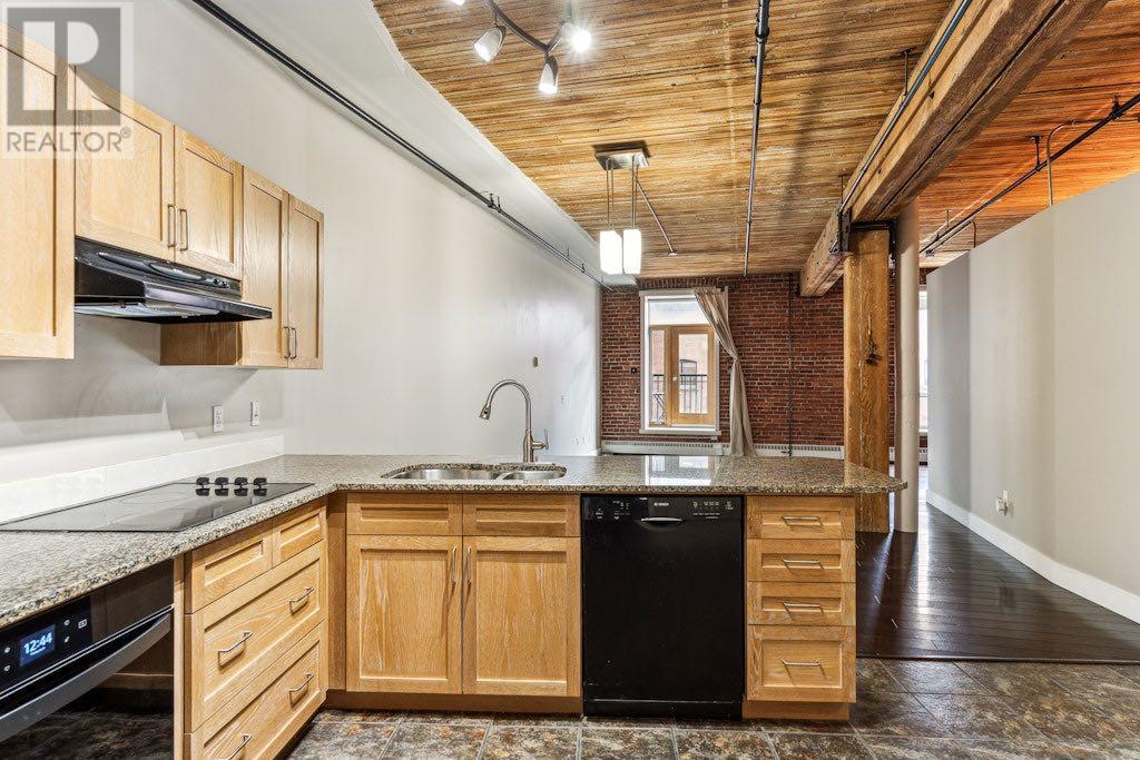 Single Family House Loft for Sale in    Avenue SW Beltline Calgary 