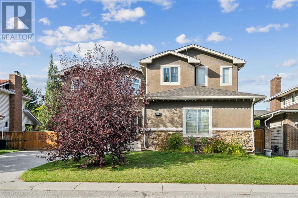 Single Family House for Sale in   Avenue SE Lake Bonavista Calgary 